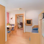 Guest house Kirchgasser 4*