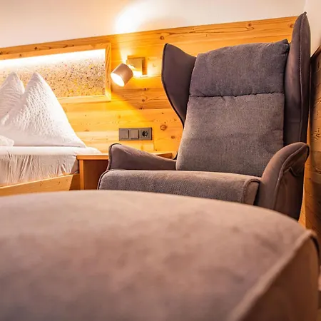 Guest house Kirchgasser 3*
