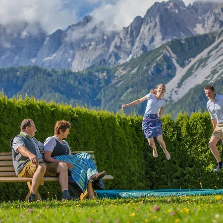 兰德科克加瑟旅馆 4*